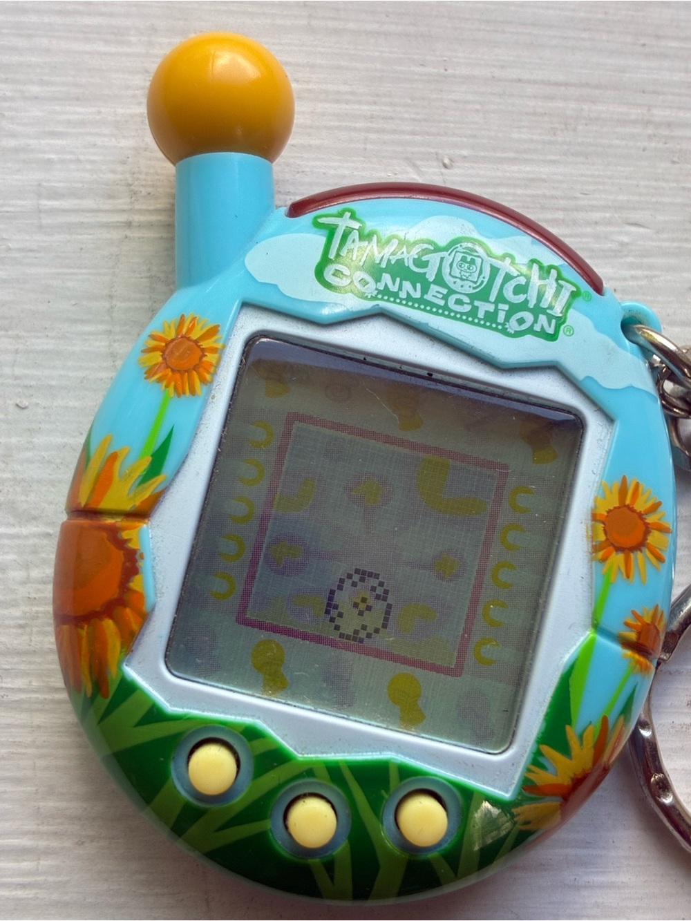 Tamagotchi Connection 2004 blue Sunflowers 🌻 - Picture 2 of 6
